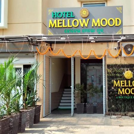 Hotel Mellow Mood บูบันเนสชวาร์ ภายนอก รูปภาพ