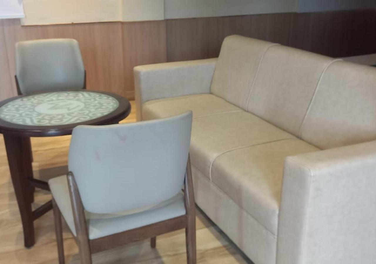 Hotel Mellow Mood บูบันเนสชวาร์ ภายนอก รูปภาพ
